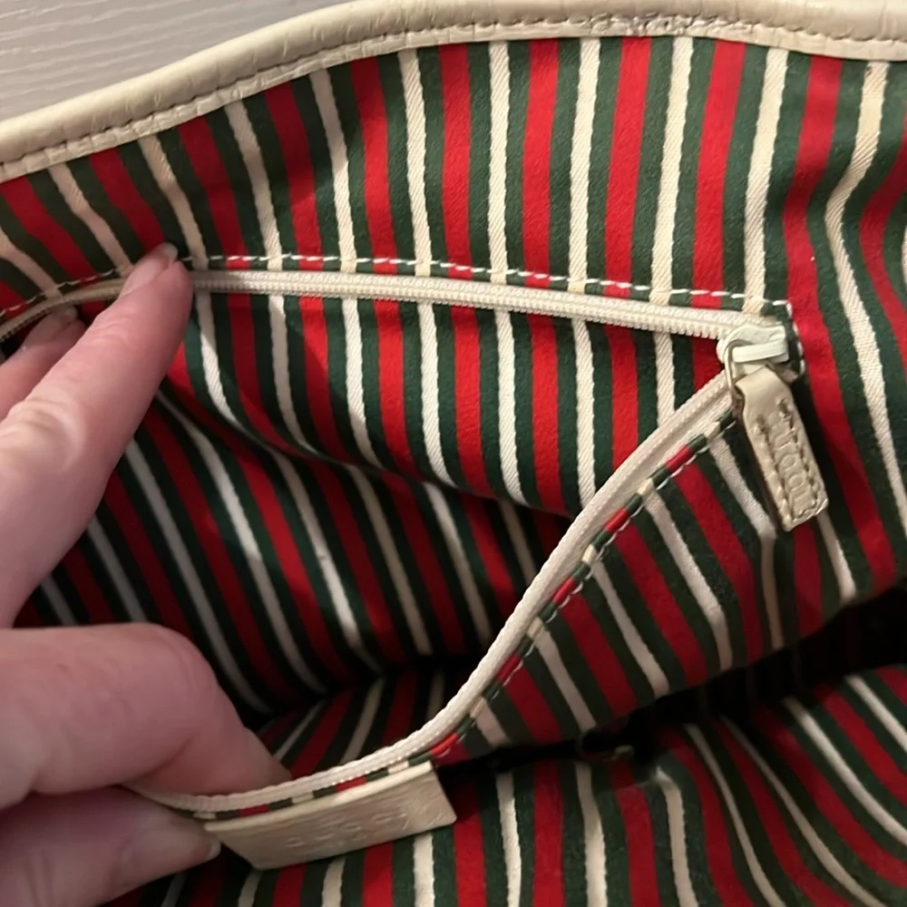 Gucci tote - Picture 10 of 15